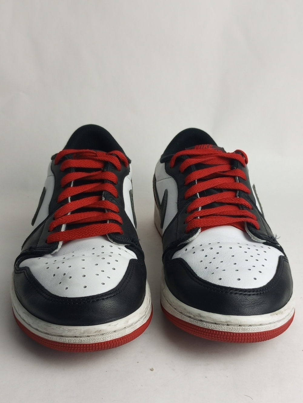 Jordan 1 Low Retro OG Black Toe Sneakers,Men Size 10